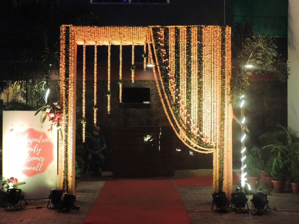 Om Leisure Hotel - Bbsr Bhubaneswar Exterior foto